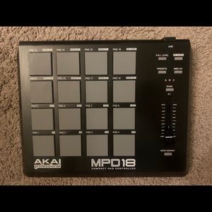 AKAI MPD 18